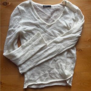 BRANDY MELVILLE - sweater